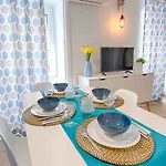 Karmen Apartment