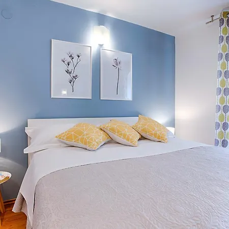 Apartamento Karmen *