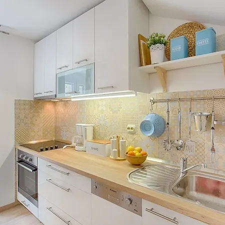 Appartement Karmen *